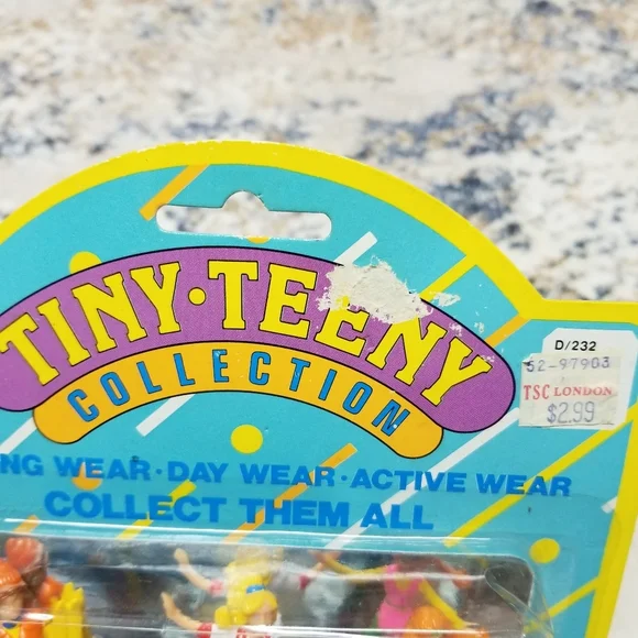 Tiny Teeny Figures - Picture 2 of 11